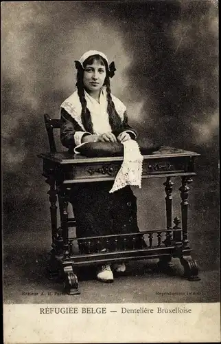 Ak Bruxelles Brüssel, Dentellière, Klöpplerin bei der Arbeit