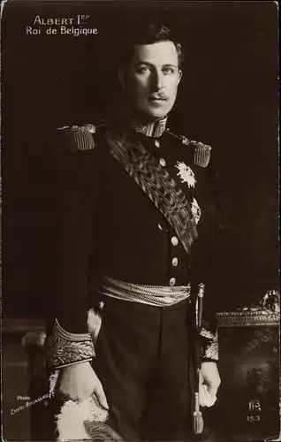 Ak König Albert I. von Belgien, Portrait in Uniform