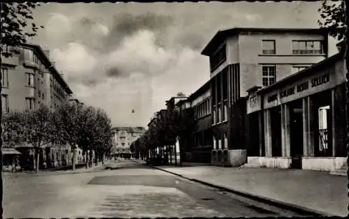 Ak Suresnes Hauts de Seine, La Cite Jardin, Groupe Scolaire Henri Sellier, Schulgebäude