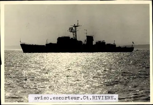 Foto Französisches Kriegsschiff, Aviso Escorteur Ct. Riviere