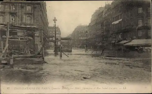  Ak Paris Frankreich, Inondations en Janvier 1910, Hôtel Terminus et Rue Saint Lagare