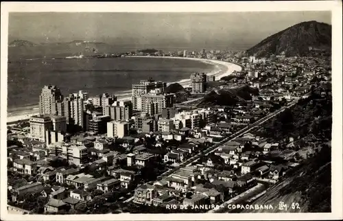 Ak Rio de Janeiro Brasilien, Copacabana, Strand, Teilansicht der Stadt