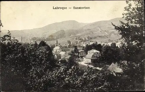 Ak La Broque Vorbruck Elsass Bas Rhin, Sanatorium, Kirche, Panorama vom Ort