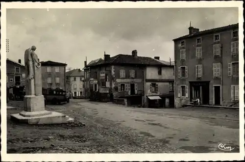 Ak Saint Germain l’Herm Puy De Dôme, Place de la Rodade, Monument aux Morts