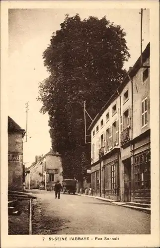 Ak Saint Seine l'Abbaye Côte d’Or, Rue Sonnois, Straßenpartie im Ort, Häuser