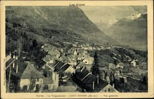 Ak Saint Firmin Hautes Alpes, Le Valgaudemar, Blick über die Dächer des Ortes, Alpenpanorama
