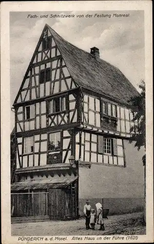 Ak Pünderich Rheinland Pfalz, Fach- und Schnitzwerk von der Festung Monreal, altes Haus an der Führe