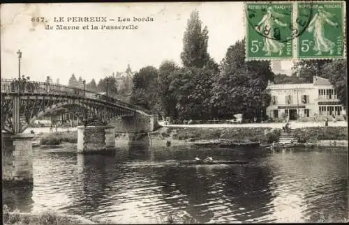 Ak Le Perreux Val de Marne, Les bords de Marne et la Passerelle, Brücke, Hotel Cafe de la Passerelle