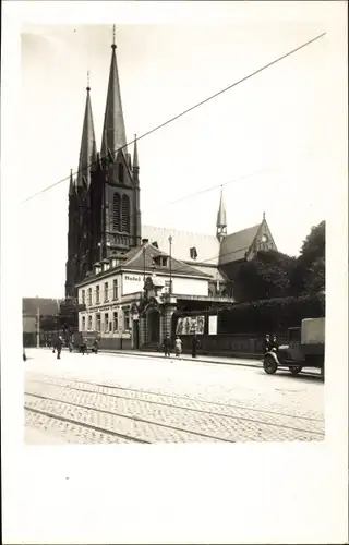 Foto Ak Solingen in Nordrhein Westfalen, Straßenpartie, Kirche, Hotel Restaurant Winfried Evertz