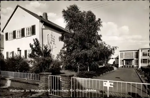 Ak Hadamar im Westerwald, Fachschule für Glasindustrie