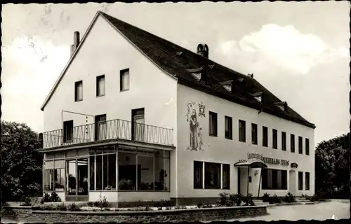 Ak Leiwen Mosel, Hotel Weinhaus Weis, Eingang, Außenansicht