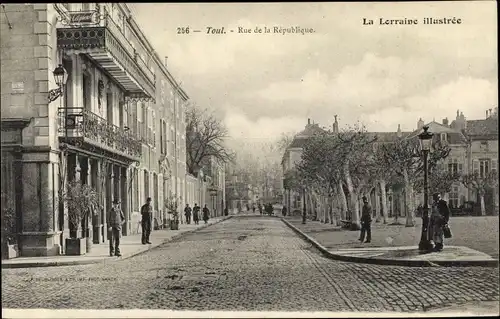 Ak Toul Lothringen Meurthe et Moselle, Rue de la République