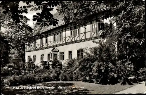 Ak Bodenwerder in Niedersachsen, Münchhausenhaus, Außenansicht