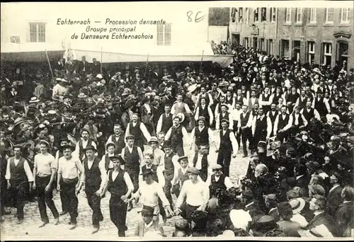 Ak Echternach Luxemburg, Procession dansante, Groupe principal de Danseurs Echternachois