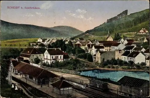 Ak Scheidt Saarbrücken im Saarland, Panorama vom Ort, Saarufer, Bahnhof, Gleisseite, Güterwagon