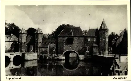 Ak Amersfoort Utrecht Niederlande, Koppelpoort, Gebäude, Brücke, Wasserspiegelung