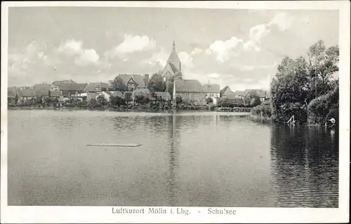 Ak Mölln im Herzogtum Lauenburg, Blick über den Schulsee zum Ort