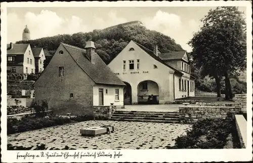 Ak Freyburg an der Unstrut, Teilansicht vom Ort, Blick auf den Berg