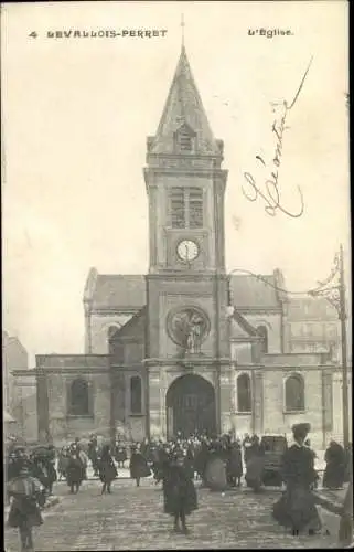 Ak Levallois Perret Hauts de Seine, L'Eglise, Kirche, Anwohner auf dem Platz