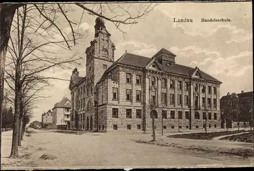 Ak Landau in der Pfalz, Blick auf Handelsschule