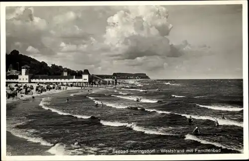 Ak Ostseebad Heringsdorf auf Usedom, Weststrand mit Familienbad, Seebrücke