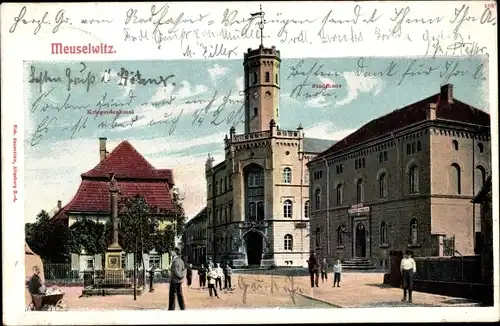 Ak Meuselwitz Thüringen, Kriegerdenkmal, Hotel Stadthaus, Kinderwagen, Passanten