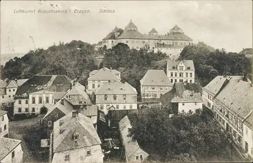 Ak Augustusburg im Erzgebirge, Blick über die Häuser zum Schloss