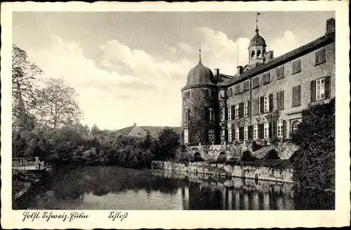 Ak Eutin in Ostholstein, Schloss, Teilansicht m. Eingang, Uferpartie