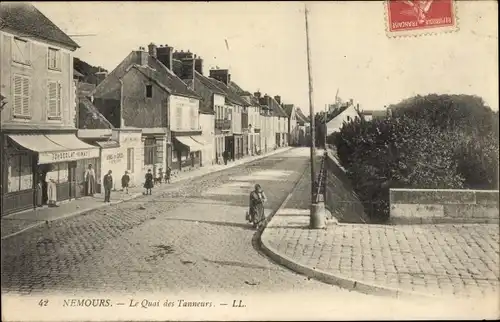 Ak Nemours Seine et Marne, Le Quai des Tanneurs, Levy & Fils 42