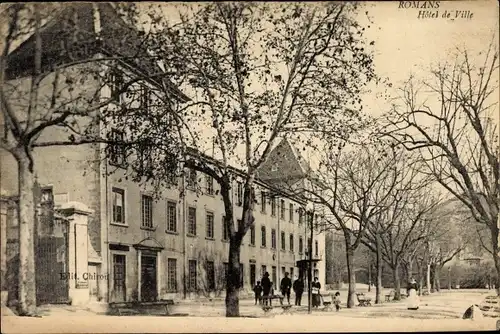 Ak Romans sur Isère Drôme, Hôtel de Ville, Straßenansicht