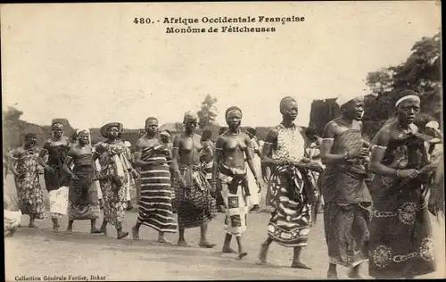 Ak Afrique occidentale francaise, Monôme de Féticheuses, Afrikanerinnen