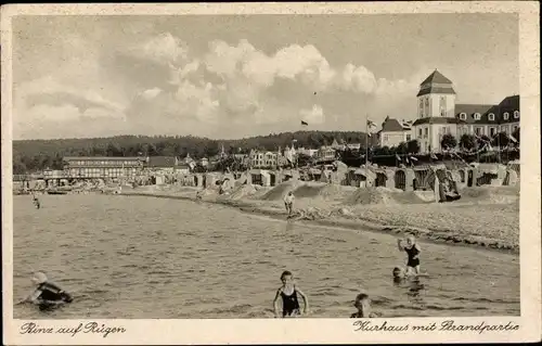 Ak Seebad Binz auf Rügen, Kurhaus mit Strandpartie