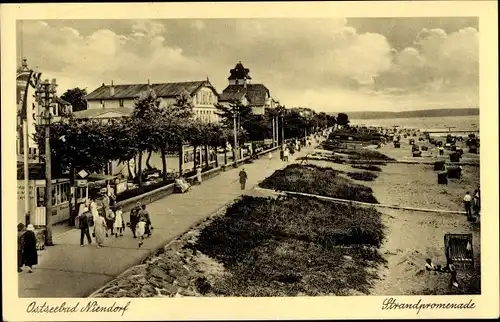 Ak Niendorf Timmendorfer Strand Ostholstein, Strandpromenade, Passanten, Kiosk, Läden, Hotels