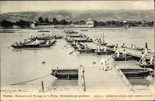 Ak Vienne Isère, Pontage sur le Rhône, Dislocation par portières, Pioniere, Schiffbrücke