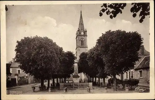 Ak Yzeures sur Creuse Indre et Loire, La Place, Kirche Notre Dame, Denkmal
