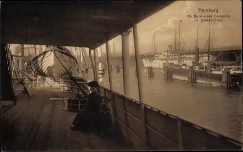 Ak Hamburg, An Bord eines Dampfers im Baakenhafen