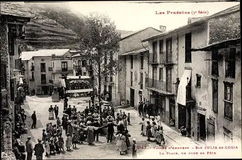 Ak San Sant Julià de Lòria Andorra, La Place, un jour de Fete, Festtag, Anwohner beim Tanz