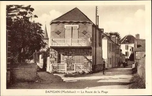 Ak Damgan Morbihan, La Route de la Plage, Wohnhäuser, Straßenpartie