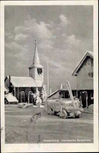 Ak Masserberg im Thüringer Schiefergebirge, Verschneite Bergkirche