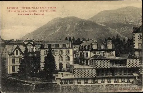 Ak Lourdes Hautes Pyrénées, Hôtel Villa Sainte Rose, Vue prise du Calvaire