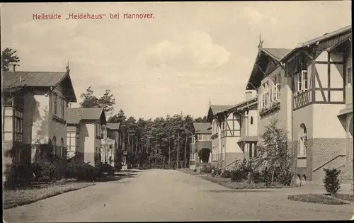 Ak Herrenhausen Stöcken Hannover, Heilstätte Heidehaus, Straßenpartie