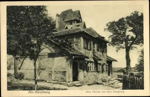 Ak Nürnberg in Mittelfranken Bayern, Alte Häuser auf dem Burgberg