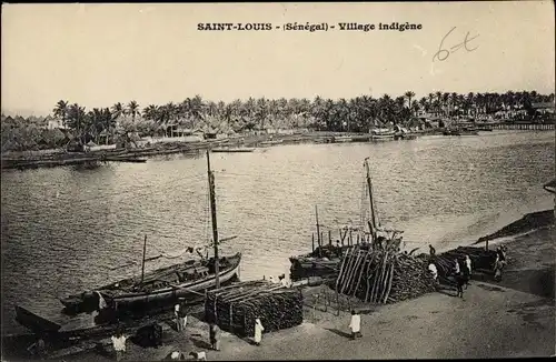 Ak Saint Louis Senegal, Village indigène, bateaux, bois