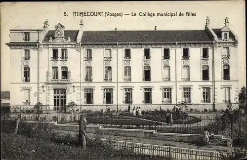 Ak Mirecourt Vosges, Le College municipal de Filles, Mädchenschule, Gartenansicht