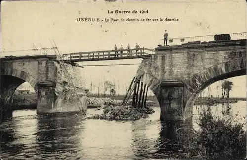 Ak Lunéville Lothringen Meurthe et Moselle, Pont du Chemin de fer, gesprengte Eisenbahnbrücke, 1914