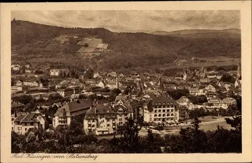 Ak Bad Kissingen Unterfranken Bayern, Blick auf den Ort vom Stationsberg