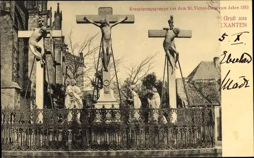 Ak Xanten am Niederrhein, Kreuzigungsgruppe vor dem St. Victor Dom