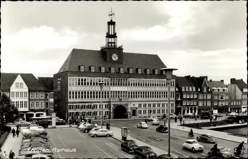 Ak Emden in Ostfriesland, Partie am Rathaus, Vorderseite