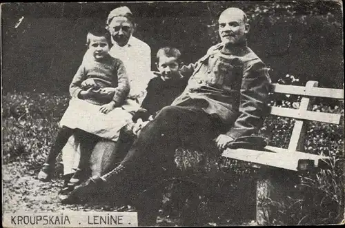 Ak Wladimir Lenin, Kroupskaja, Ehefrau Nadeschda Konstantinowna Krupskaja, Kinder