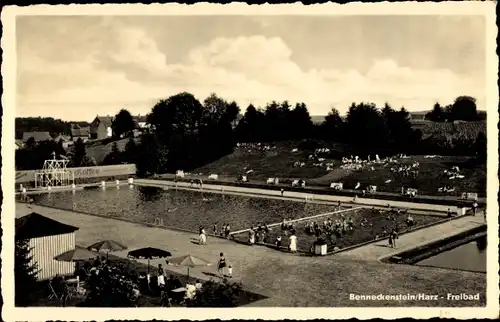 Ak Benneckenstein Oberharz am Brocken, Gesamtansicht vom Freibad